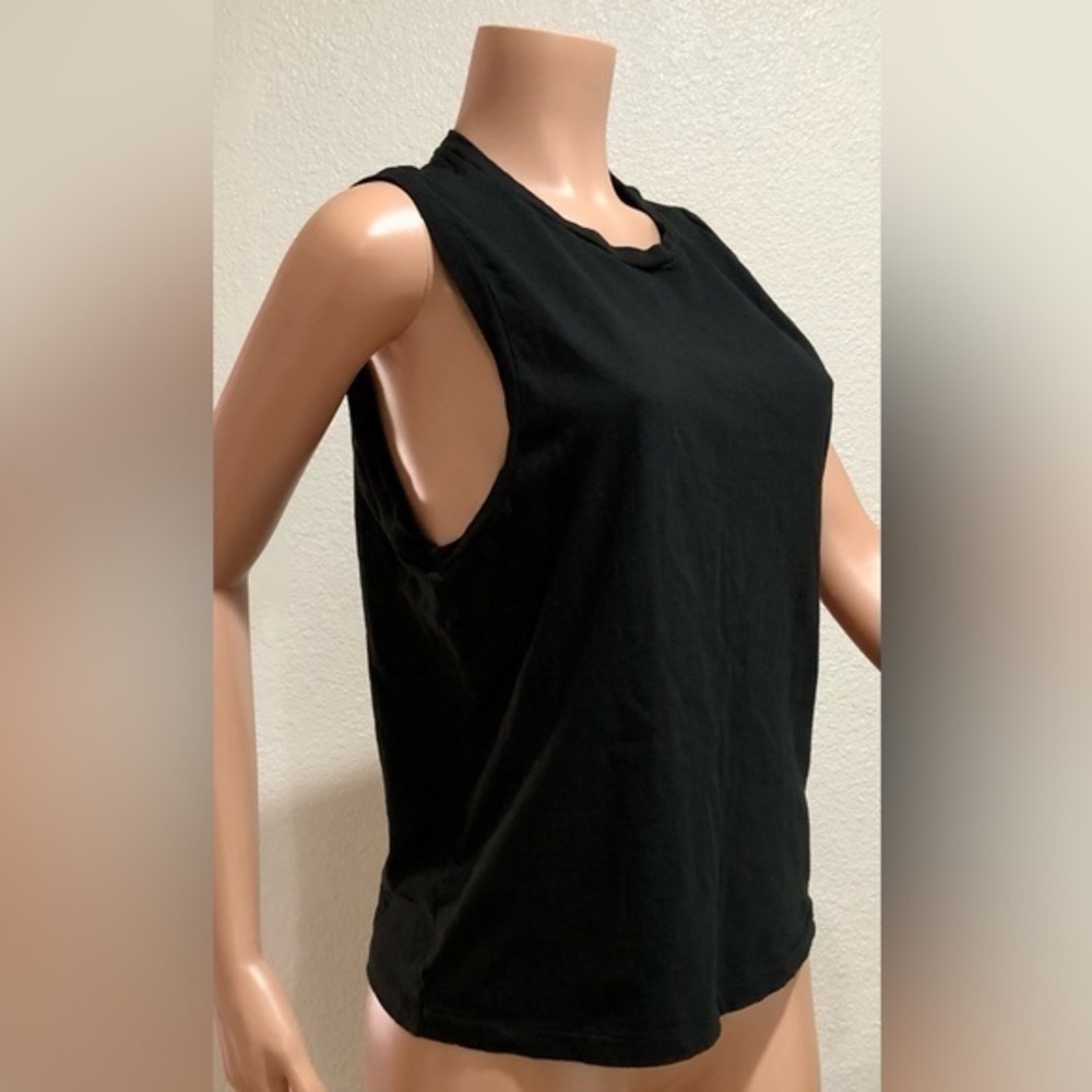 Denim Forum Black Muscle Tank - Picture 2 of 8